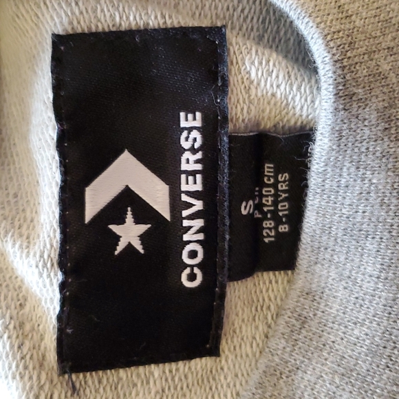 Converse Longsleeve sweatshirt. Small 8 to 10 years. - Picture 3 of 4